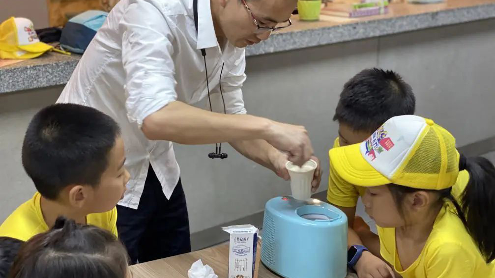 成為創(chuàng)玩無界的小設計師！“順江社區(qū)2020青少年敢創(chuàng)夏令營”完滿結營