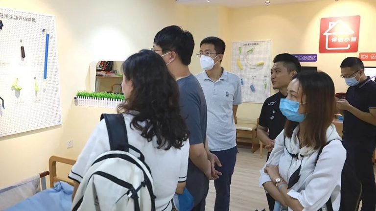 阿里研究院團隊走進設計城，調研“工業(yè)設計產品貿易”新態(tài)勢
