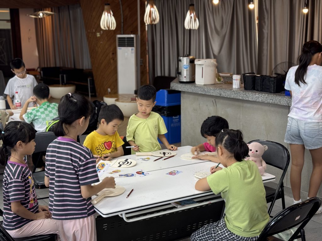 設(shè)計新苗嗨翻今夏，設(shè)計城2025年“創(chuàng)意啟航·少年創(chuàng)客營”活動圓滿收官